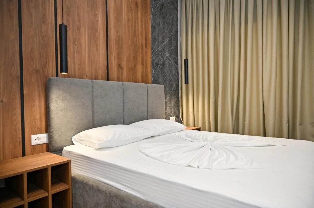 Double Room with Balcony — MondurO Hotel